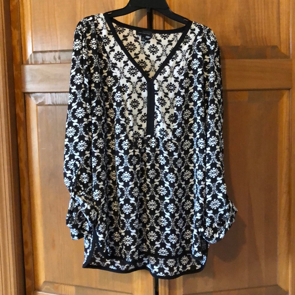 Women’s The Limited shirt size M